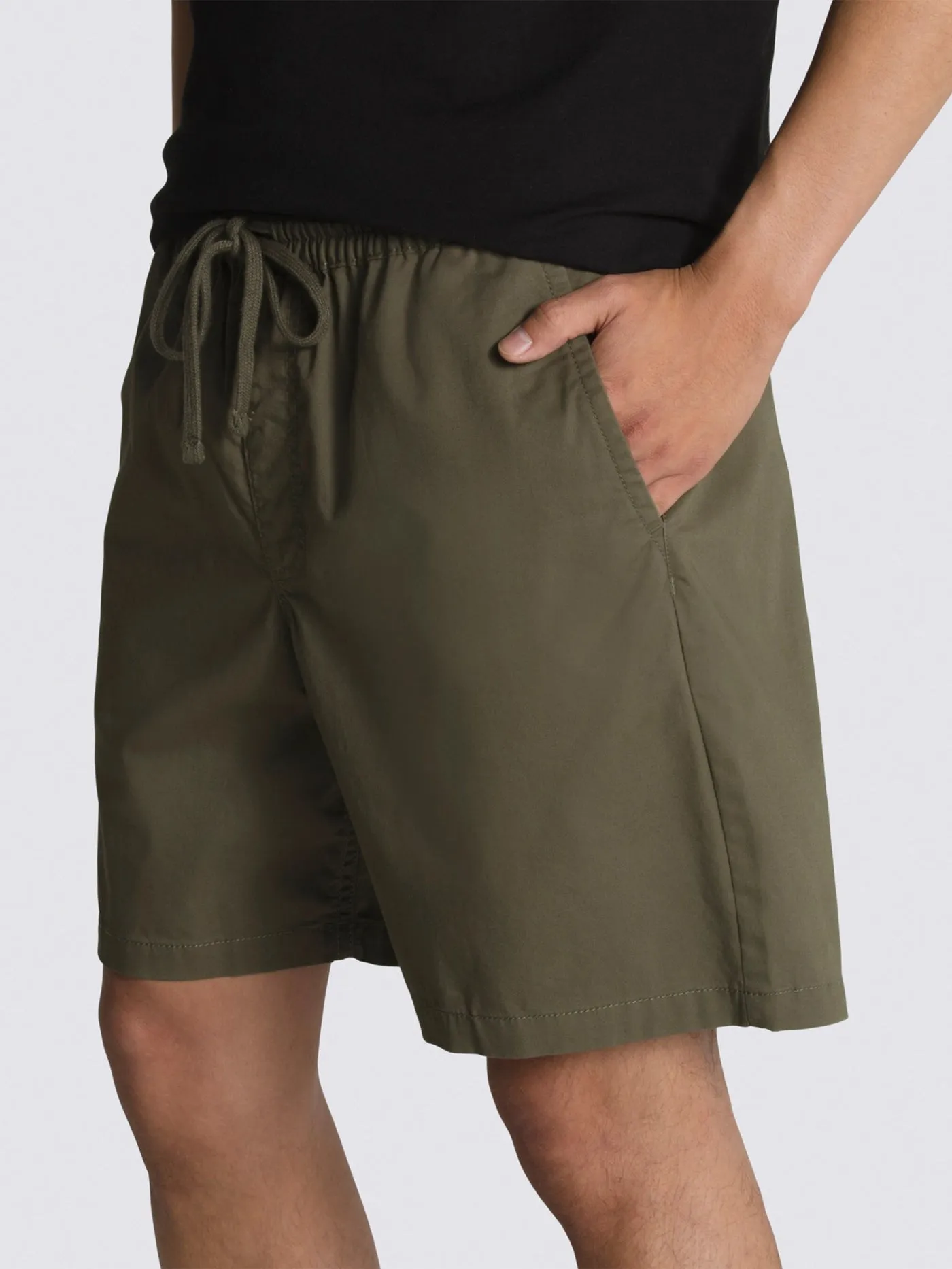 Range Relaxed Elastic Shorts