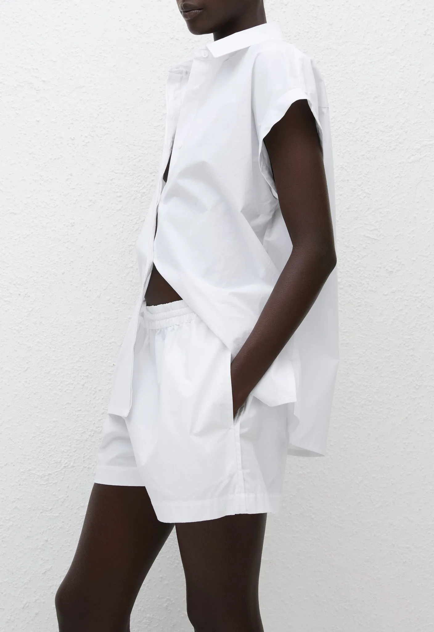 Relaxed Sleeveless Shirt - White