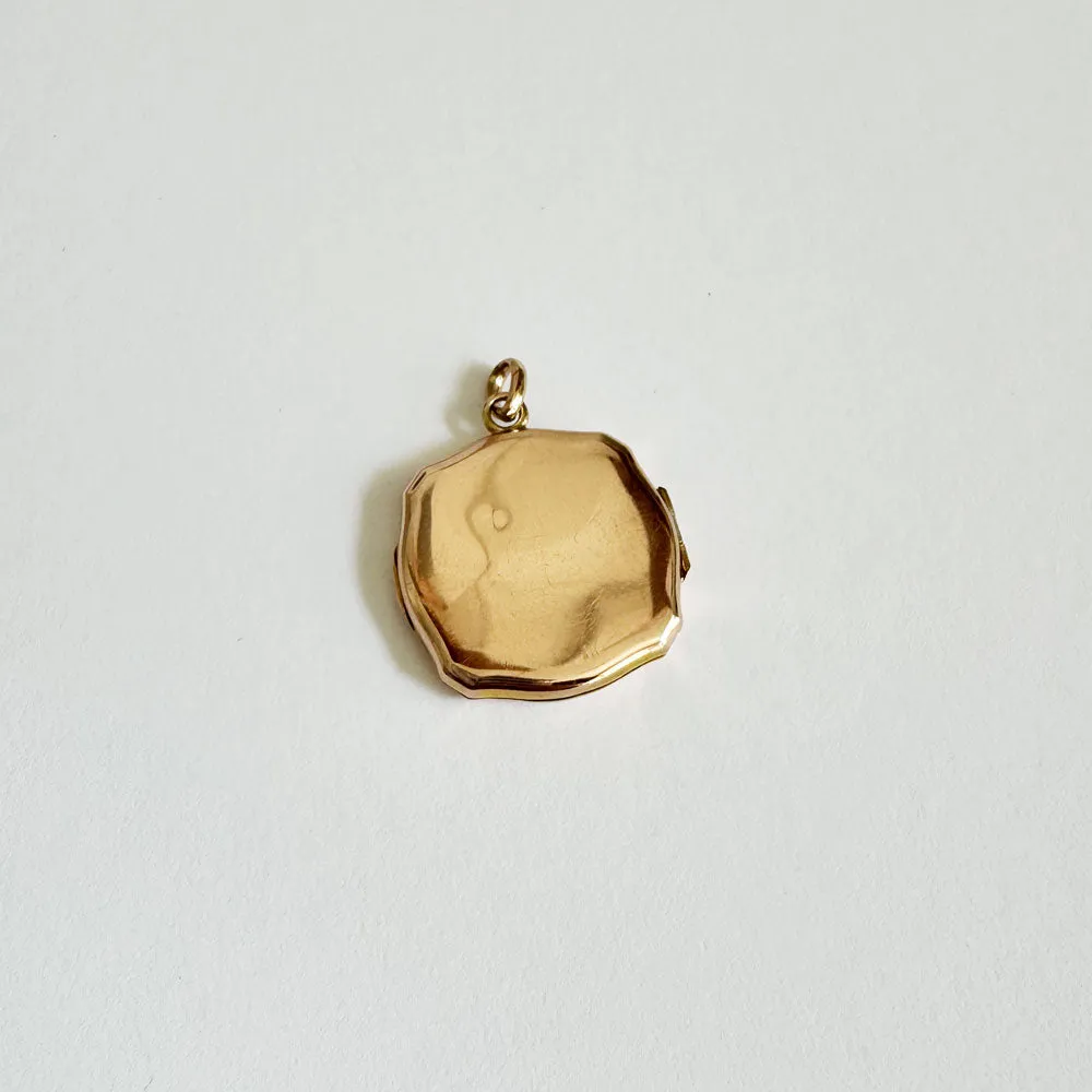 Vintage 9K Gold Ornate Locket